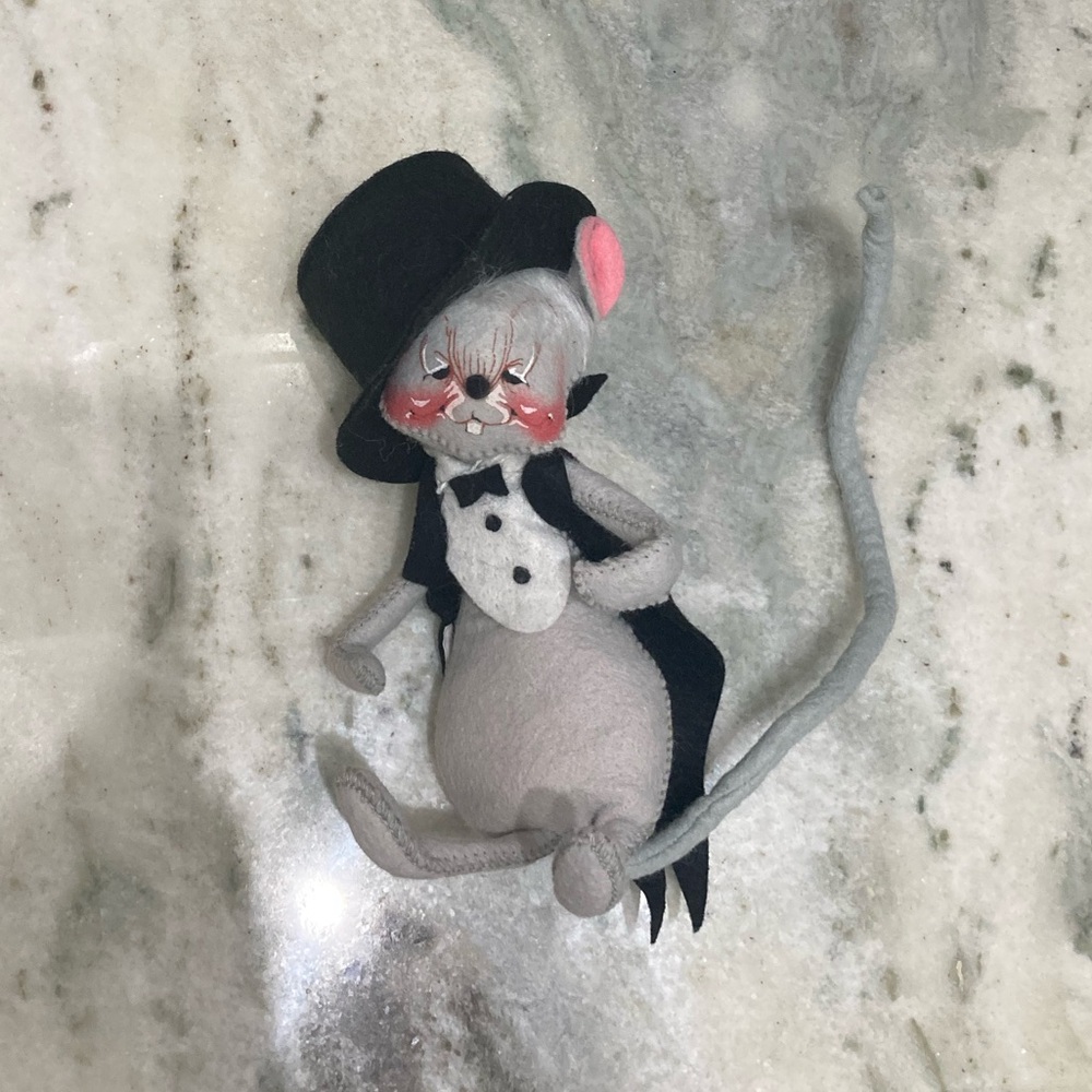 Vintage 1992 Annalee Mouse in Tail & Top Hat